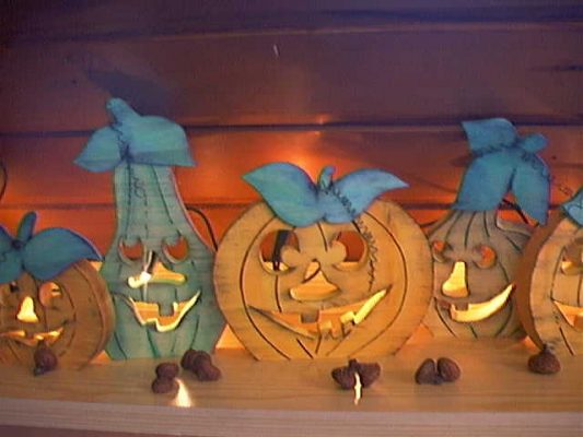 Halloween Lichterkette mit Holz Kürbissen